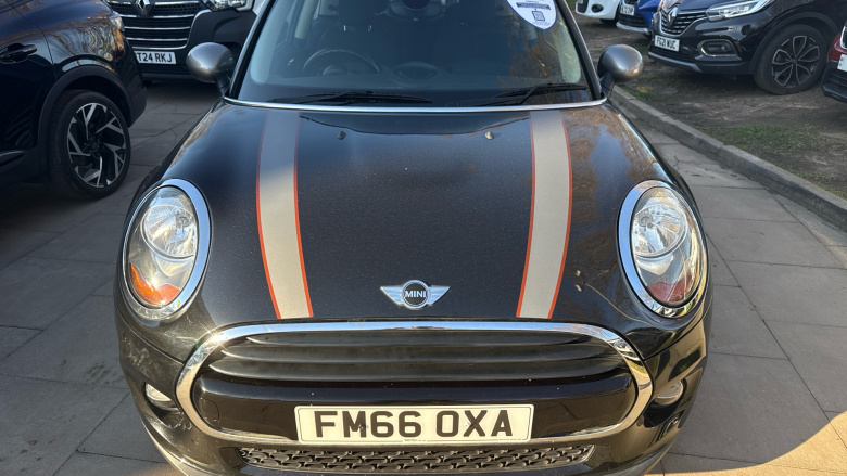 MINI Hatchback 1.5 Cooper Seven 3dr Auto Petrol Hatchback